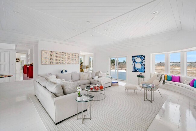 Building Photo - 64 West End Rd