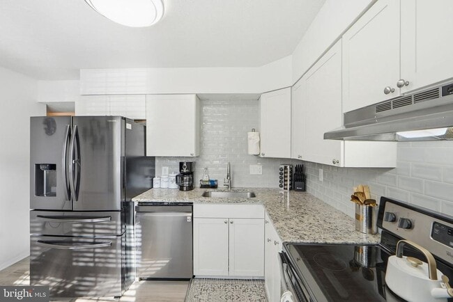 Building Photo - 1013 Copperfield Ct