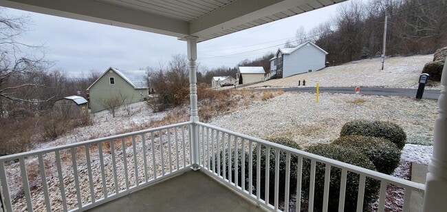 Building Photo - 172 Beth Ln