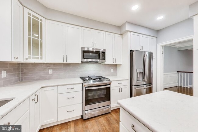 Building Photo - 8017 Rising Ridge Rd