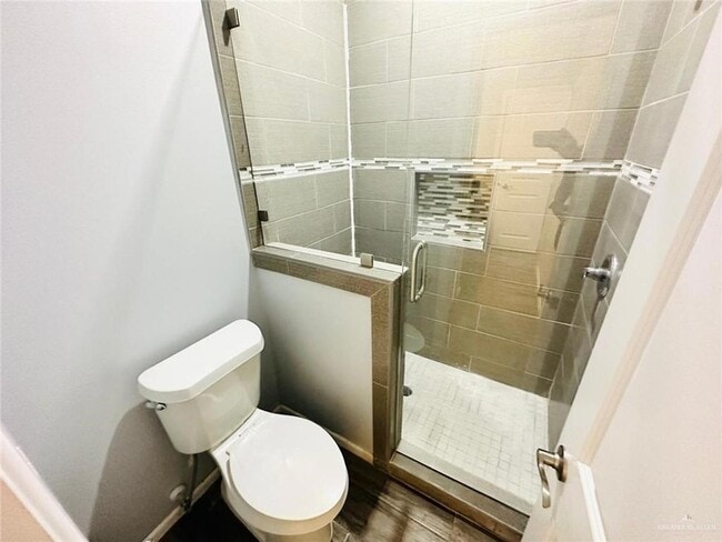 Building Photo - 3911 Valeria St