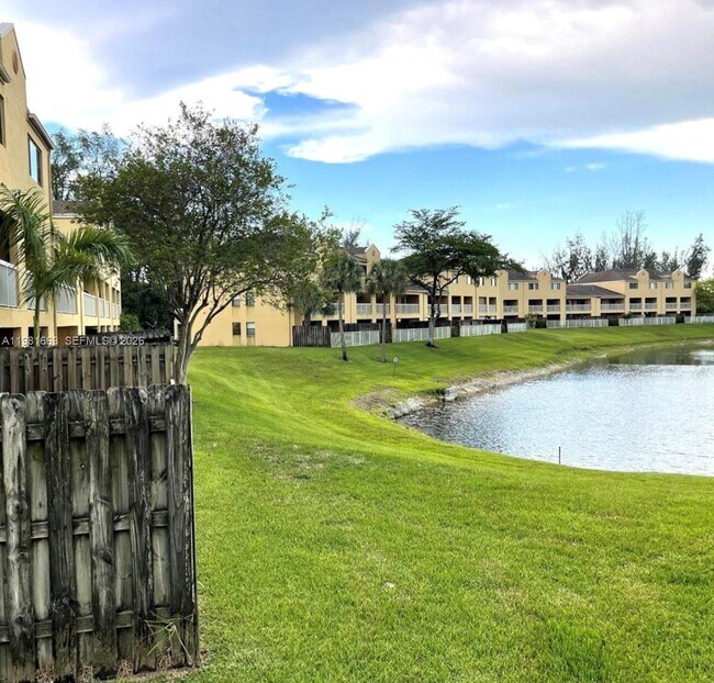 Building Photo - 5200 NW 31st Ave