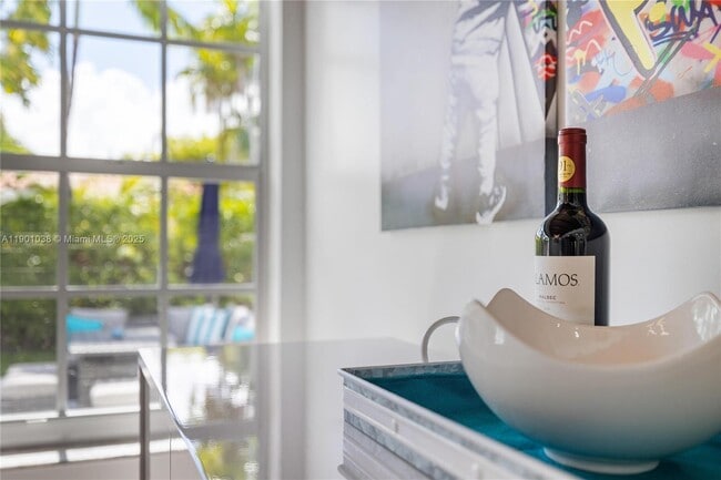 Building Photo - 8926 Abbott Ave