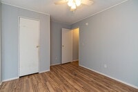 Building Photo - "Charming 2-Bed, 2-Bath Mobile Home Retrea...