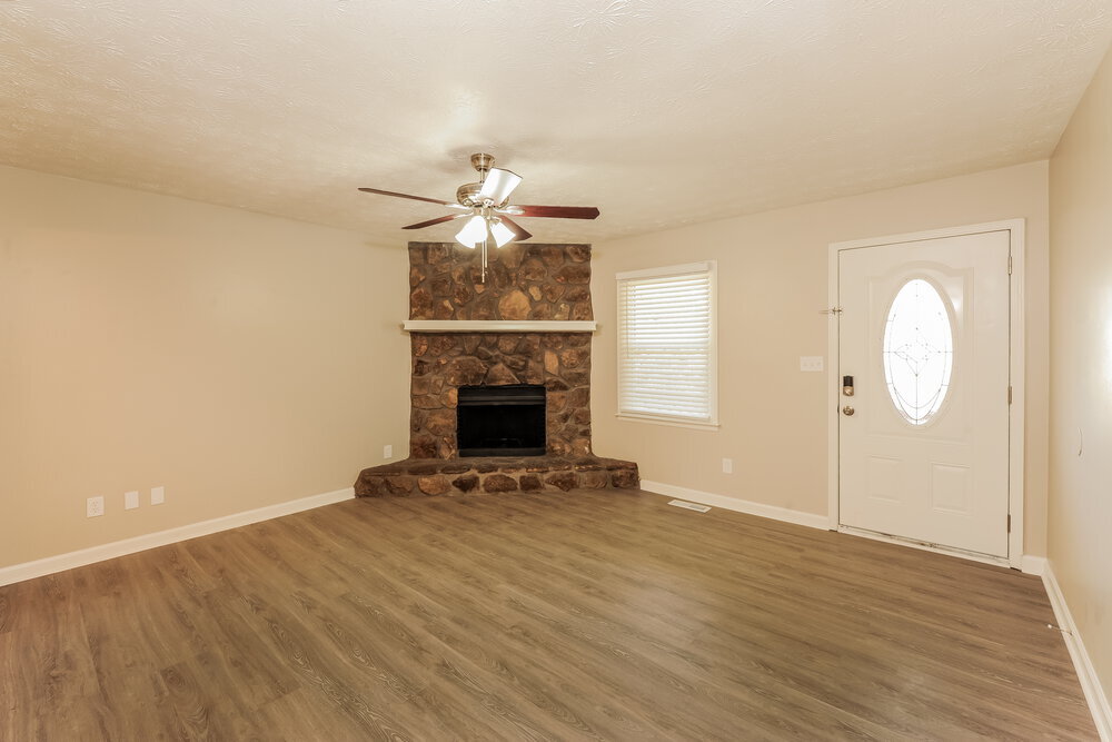 Building Photo - 3325 Shady Cove Rd