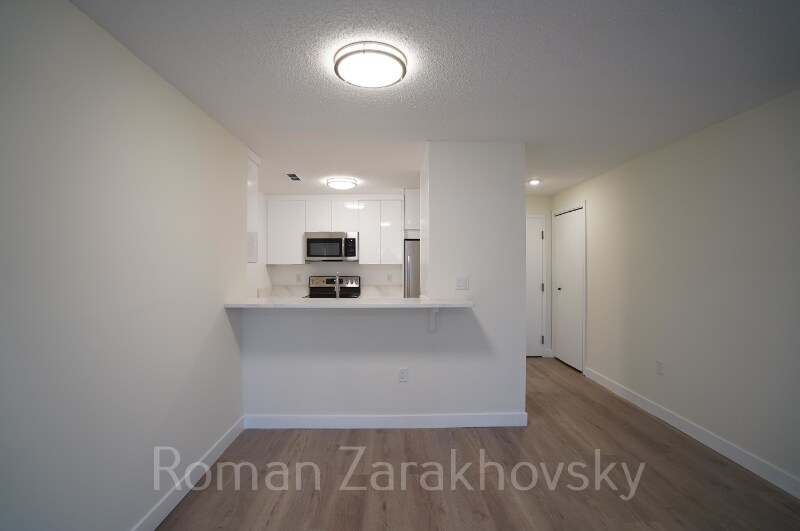 Building Photo - 25 Webster Ave