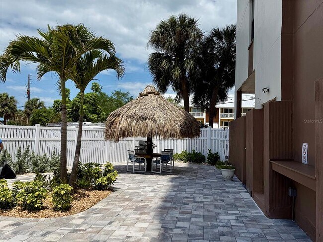 Building Photo - 255 Dolphin Point