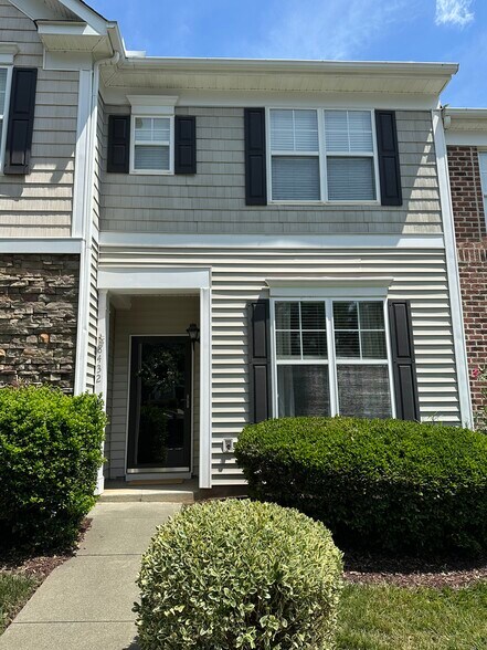 Building Photo - 8432 Central Dr