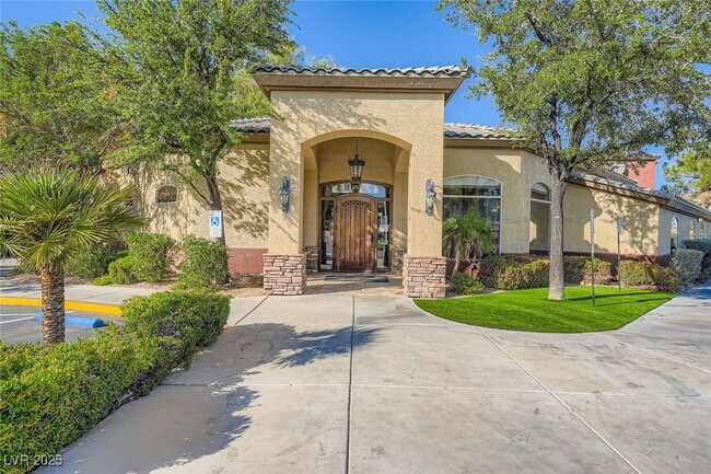 Building Photo - 4400 S Jones Blvd