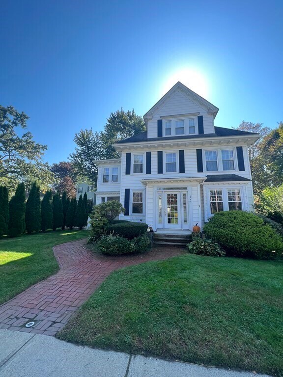 Building Photo - 100 Church St