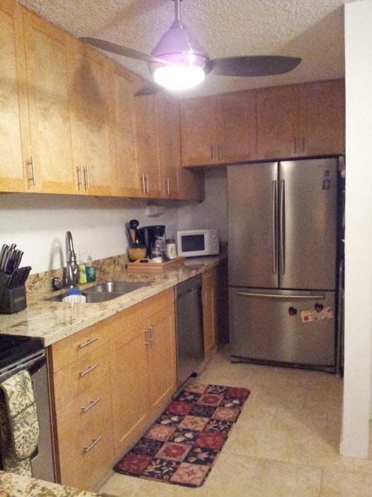 Building Photo - 1645 Ala Wai Blvd