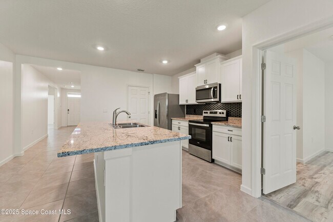 Building Photo - 1145 Dugan CIR SE
