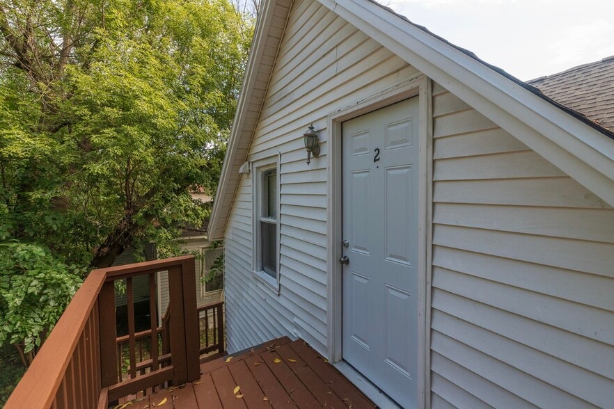 Front door (upstairs) - 1221 Wells Pl