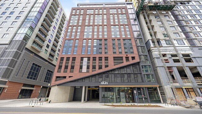 Building Photo - 955 Bannock St