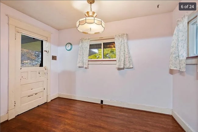 Building Photo - 3 Bed 2 Bath- Beaver Falls PA