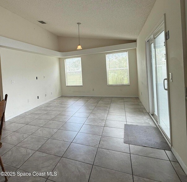 Building Photo - 3506 Egret Dr