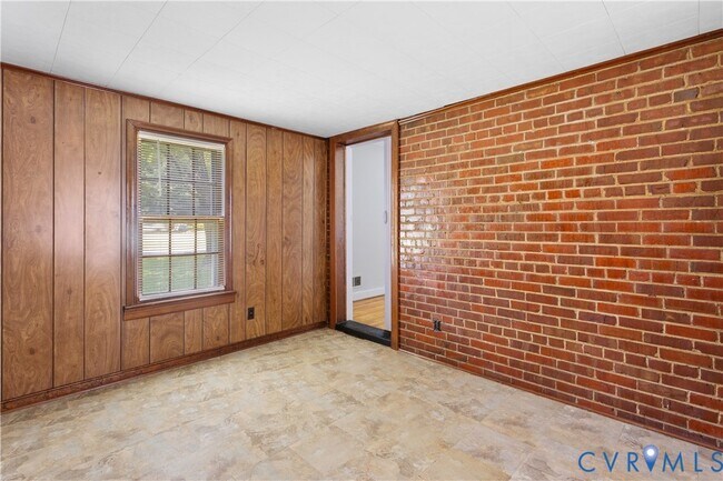 Building Photo - 6414 Monument Ave