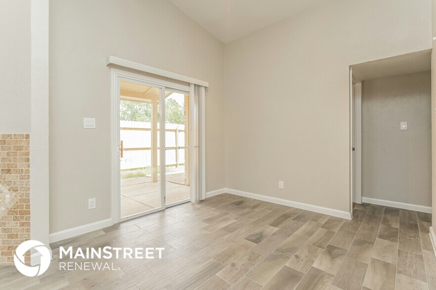 Building Photo - 4209 Driscoll Dr