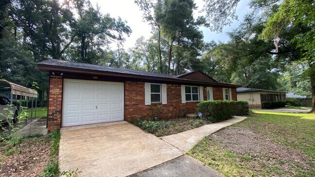 Building Photo - 4321 Snoopy Ln