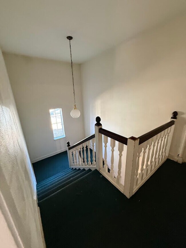 Building Photo - 480F - 2167 Washington