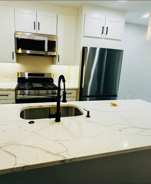 Primary Photo - 53 Horace St