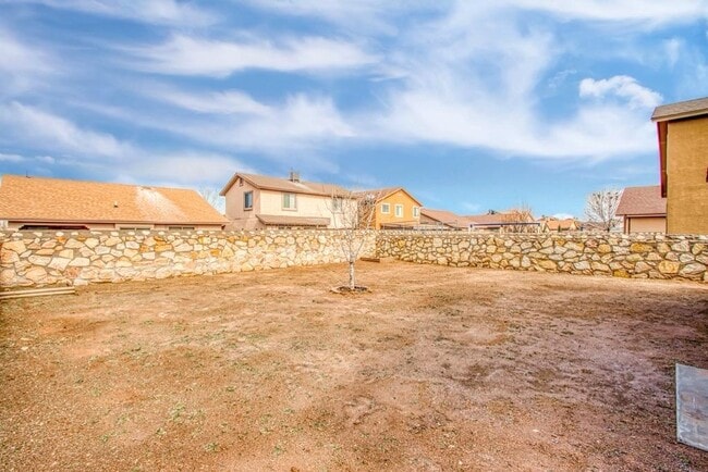 Building Photo - 11717 Lapstone Way