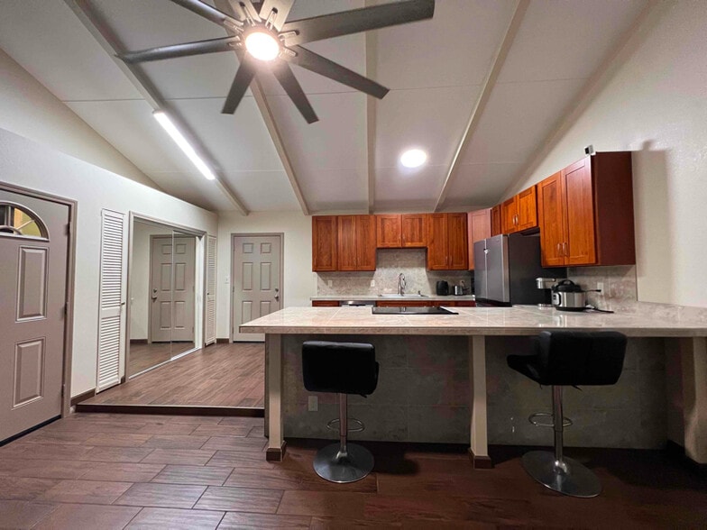 Building Photo - 2770 Pulima Dr