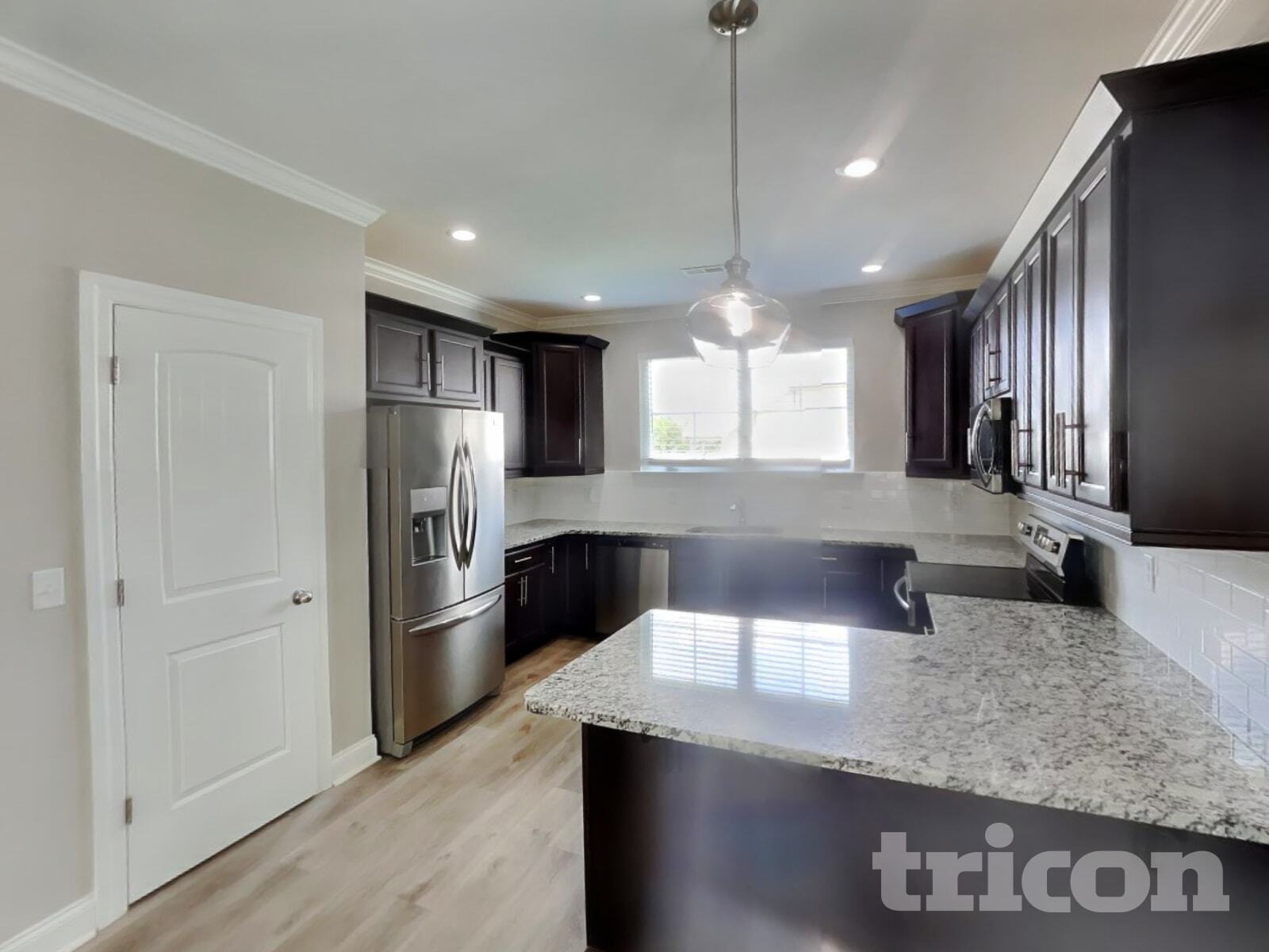 Building Photo - 607 Gallant Way