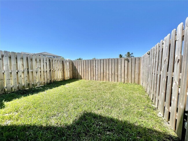 Building Photo - 18090 SW 147th Ct