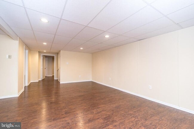 Building Photo - 5128 Barness Ct