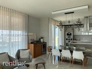 Building Photo - 3 br, 3.5 bath Condo - 330 Sunny Isles Blv...