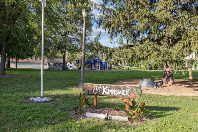 Building Photo - 6004 5th St