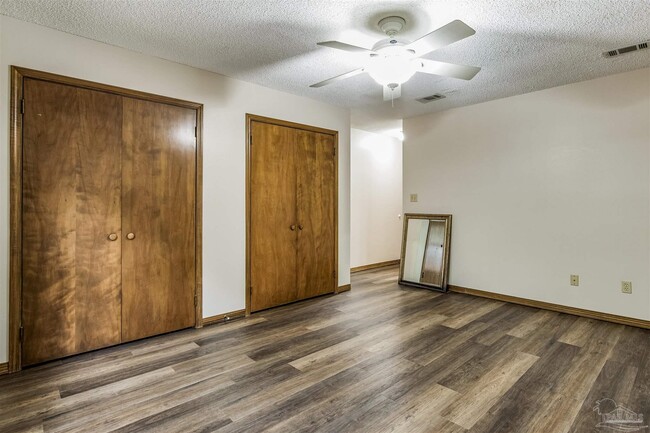 Building Photo - 6327 Heart Pine Dr