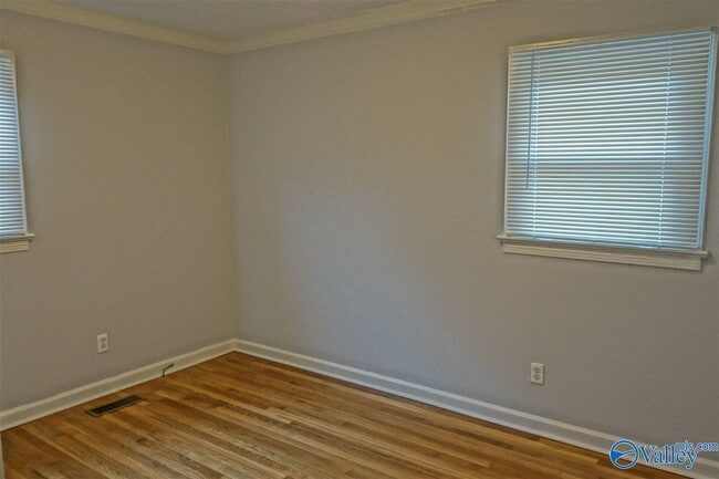 Building Photo - 5013 Holmes Ave NW