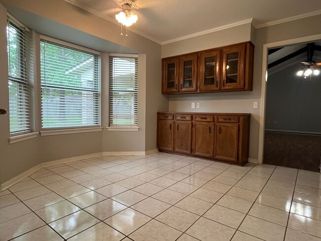 Building Photo - 617 Turtle Creek Dr