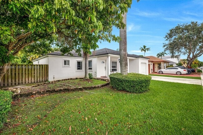 Building Photo - 15450 SW 143rd Ave