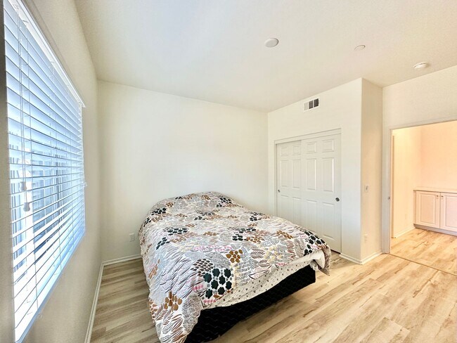 Building Photo - Lovely Two-Story Home in the New Community...