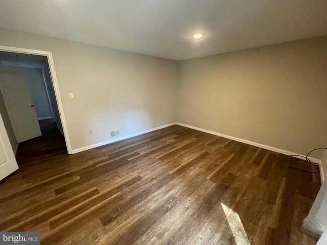 Building Photo - 9817 Rainleaf Ct