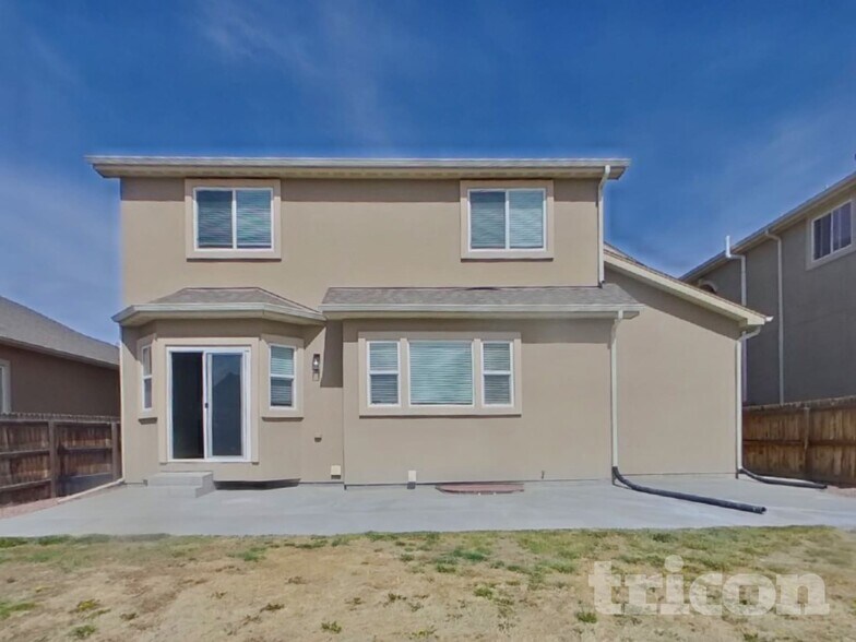 Building Photo - 6555 Stingray Ln