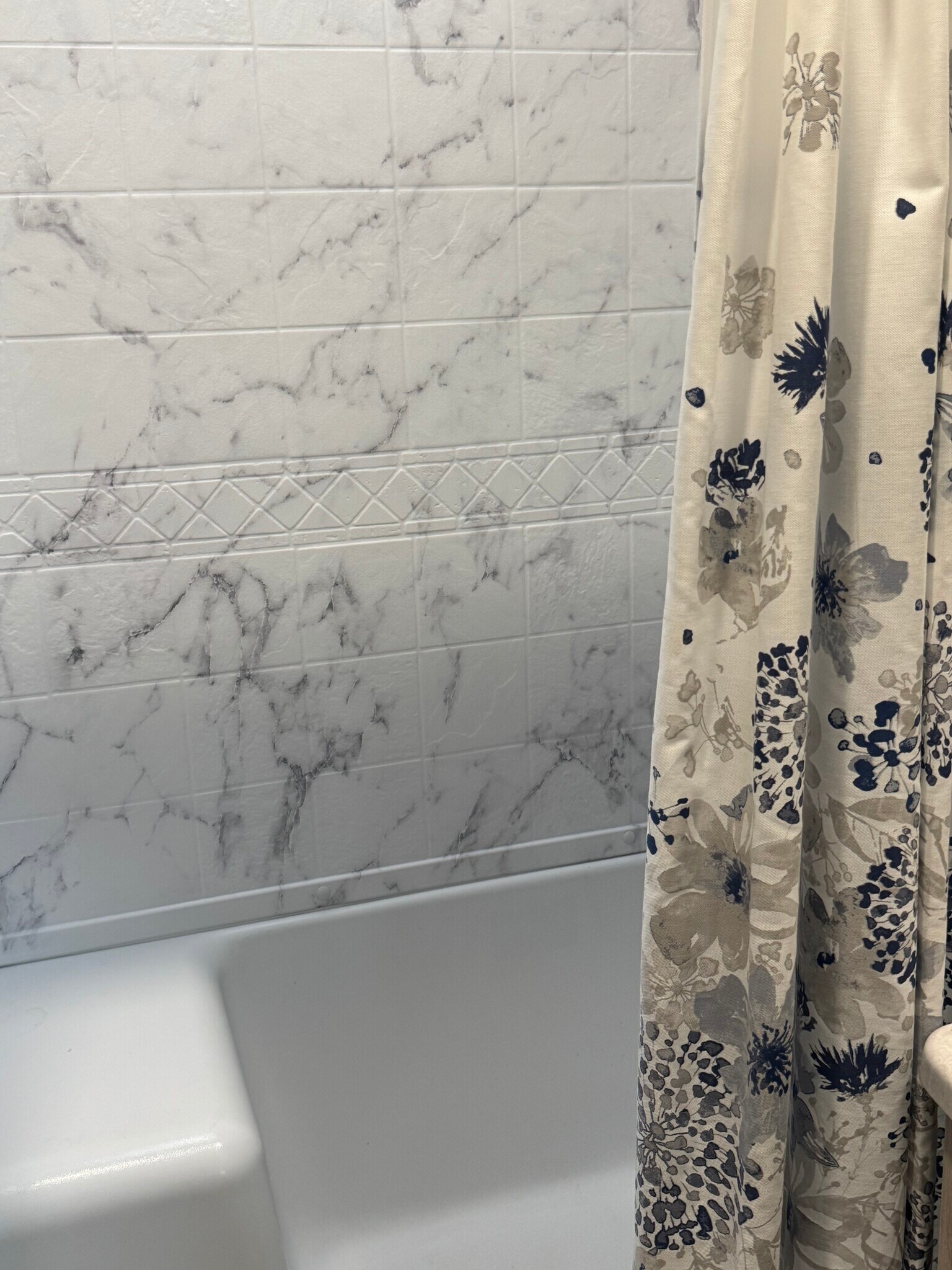 Building Photo - 1219 Willow Creek Rd