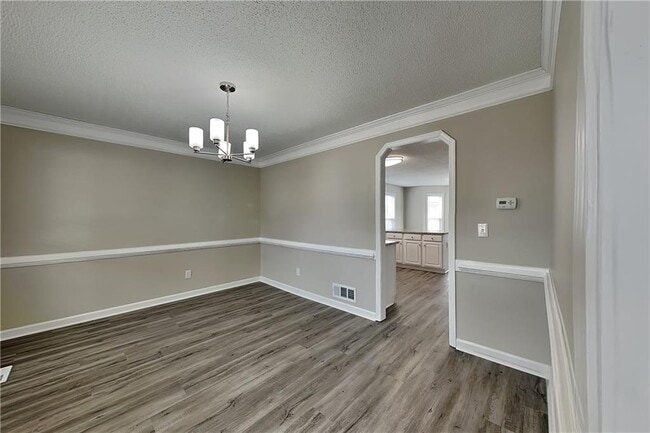 Building Photo - 33 Ashland Cir