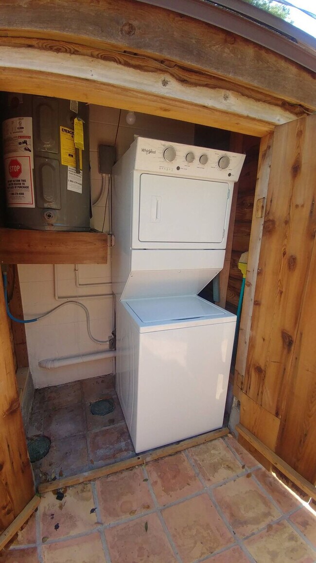 Building Photo - 408 Harrison Ave