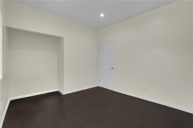 Building Photo - 23393 Schoolcraft St