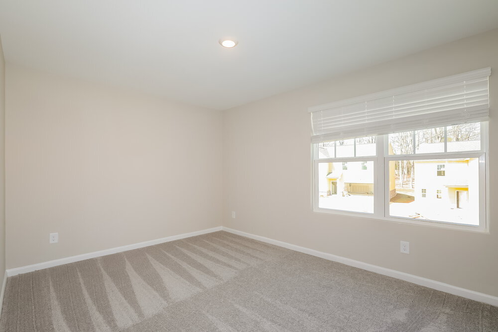 Building Photo - 637 Knightsbridge Ln