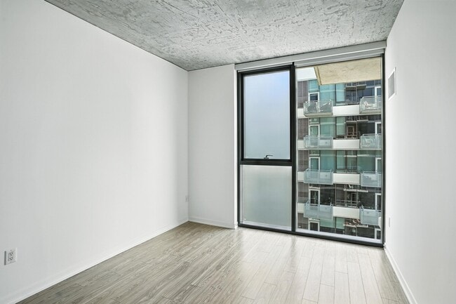 Building Photo - 1343 S Wabash Ave