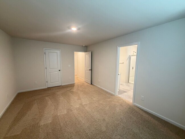 Building Photo - 607 Struy St