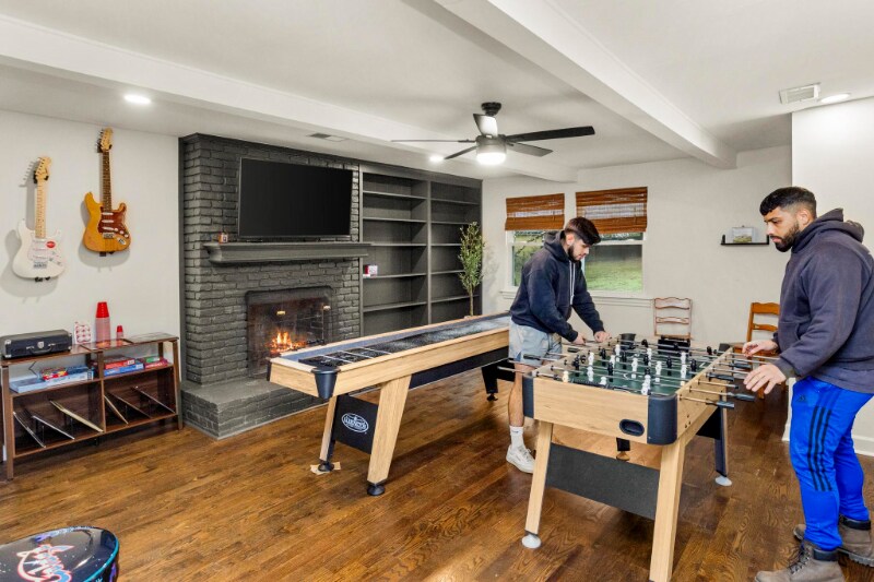 Building Photo - 2314 Deerwood Rd