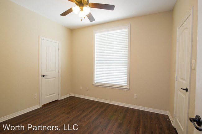 Building Photo - 5 br, 3 bath House - 200 Park Place