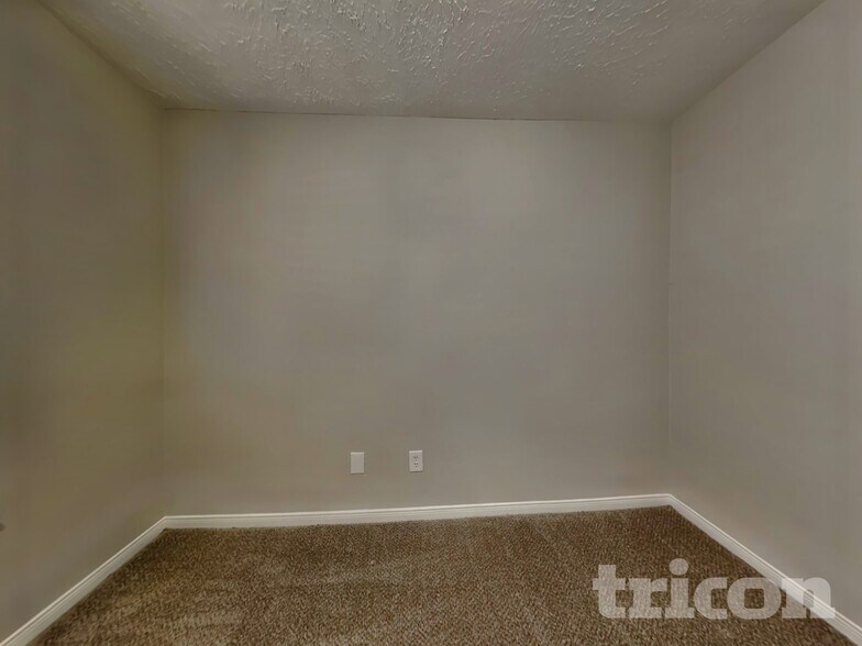 Building Photo - 16307 Bird Dog Ct