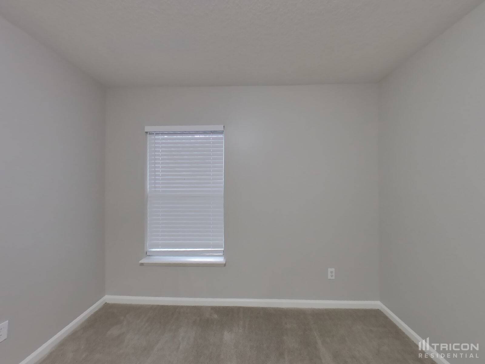 Building Photo - 2268 Eisner Dr